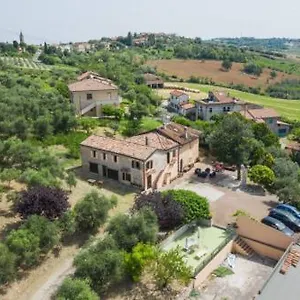 https://il-cantinoccio-bb.riccione-hotels.org