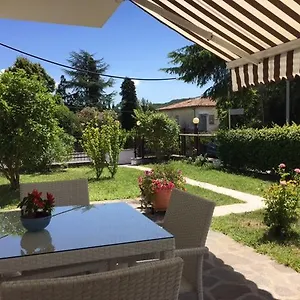 casa-meazzi.hotelinveneto.com/